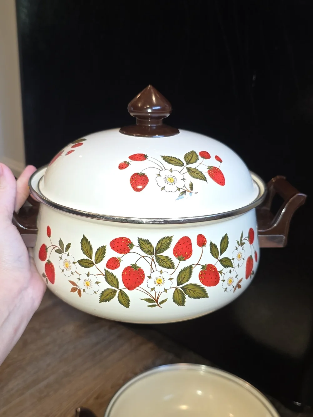 Sheffield Classic Strawberry Enamel Saucepan Set Vintage With Lids